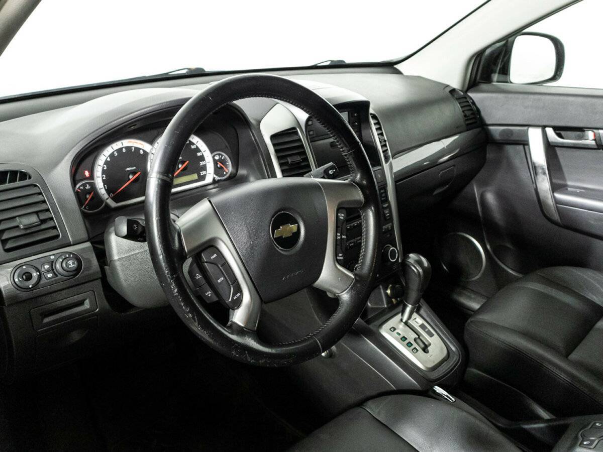Купить Chevrolet Captiva с пробегом. Фото: #10