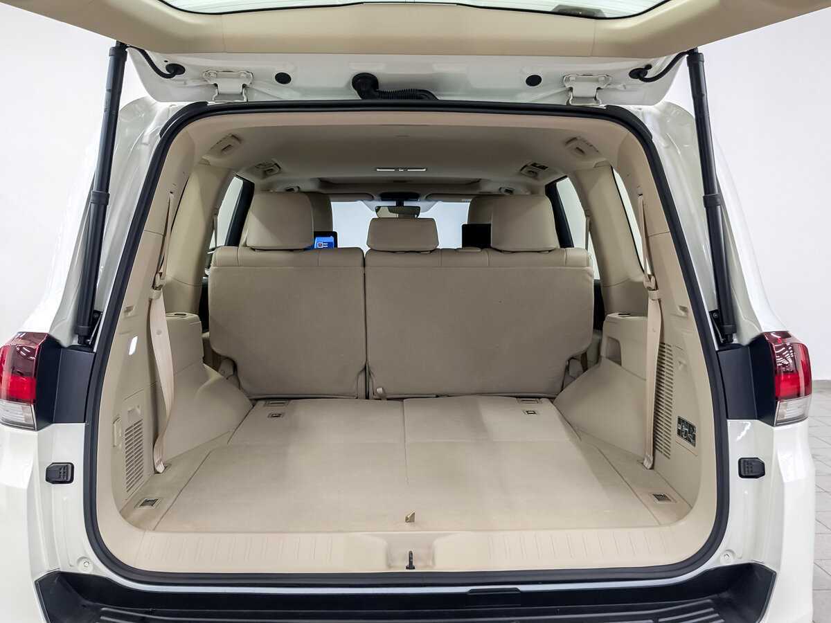 Купить Toyota Land Cruiser с пробегом. Фото: #9