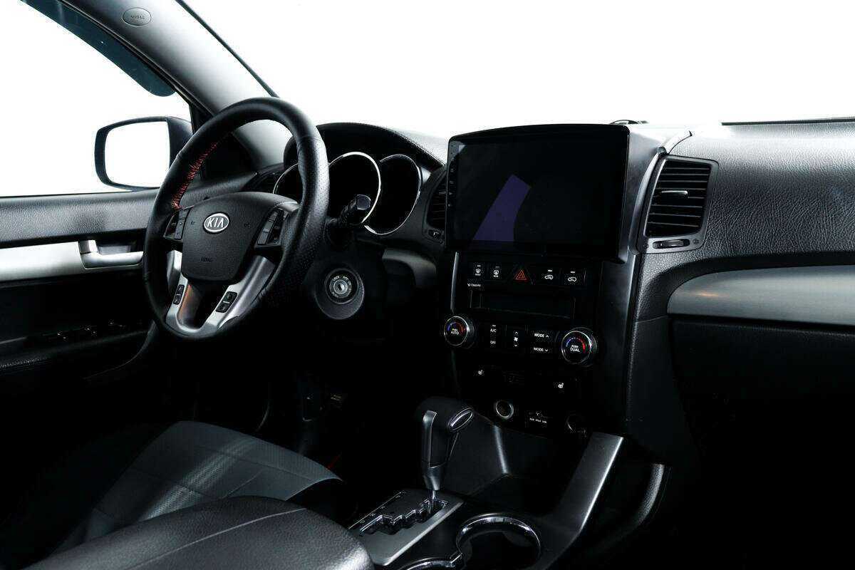Купить Kia Sorento с пробегом. Фото: #8