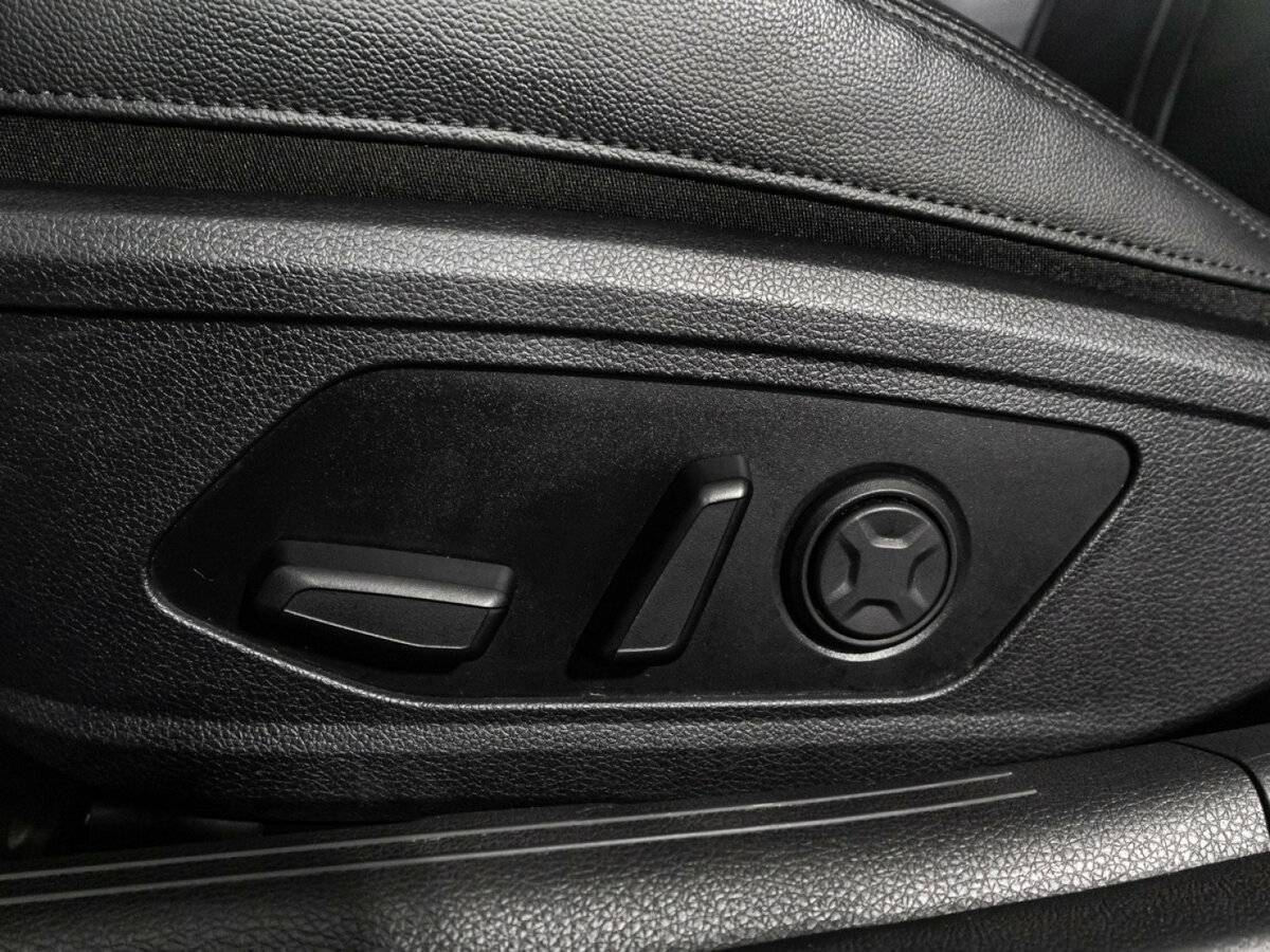 Купить Kia K5 с пробегом. Фото: #18