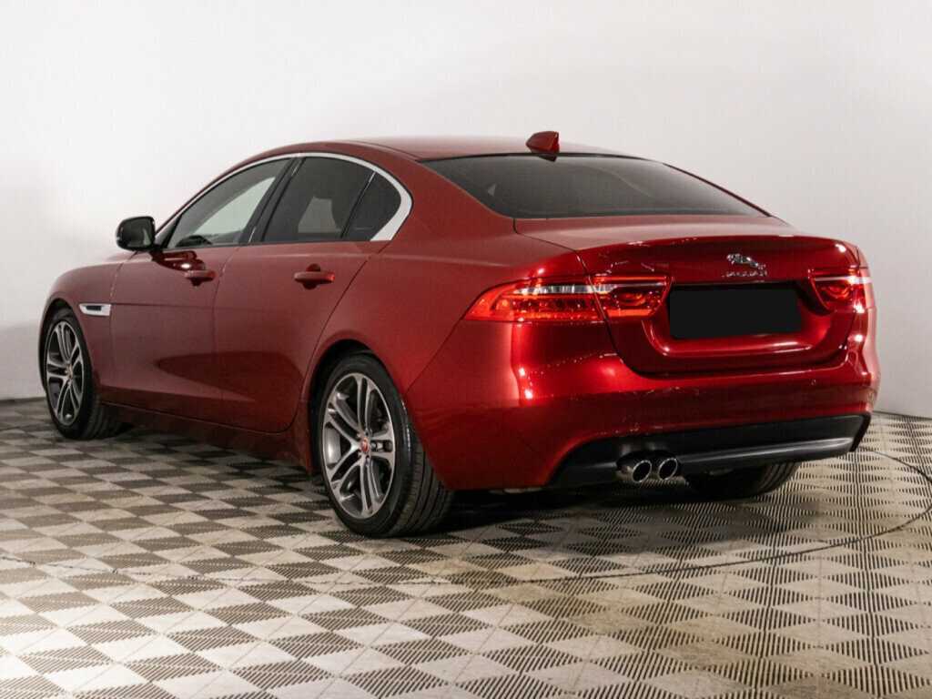 Купить Jaguar XE с пробегом. Фото: #6