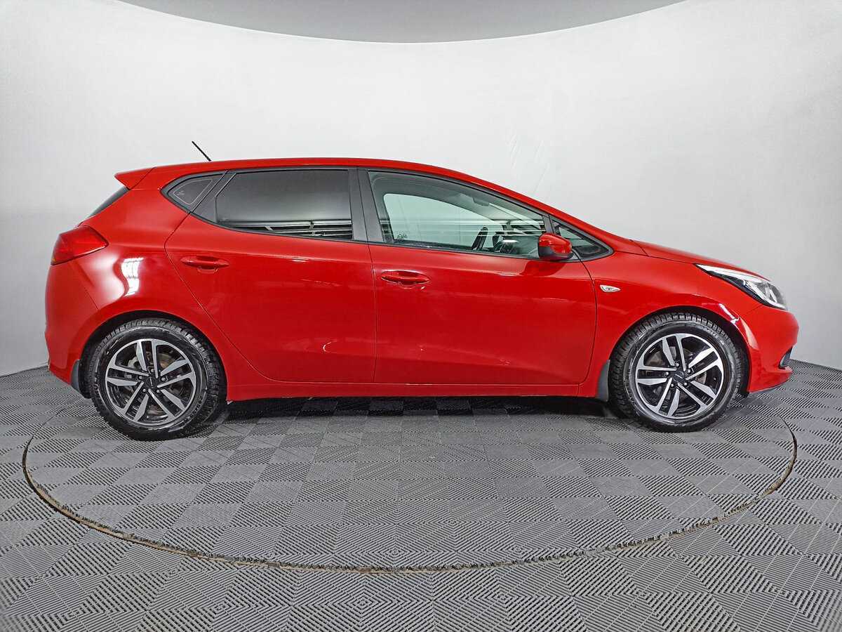 Купить Kia Ceed с пробегом. Фото: #3