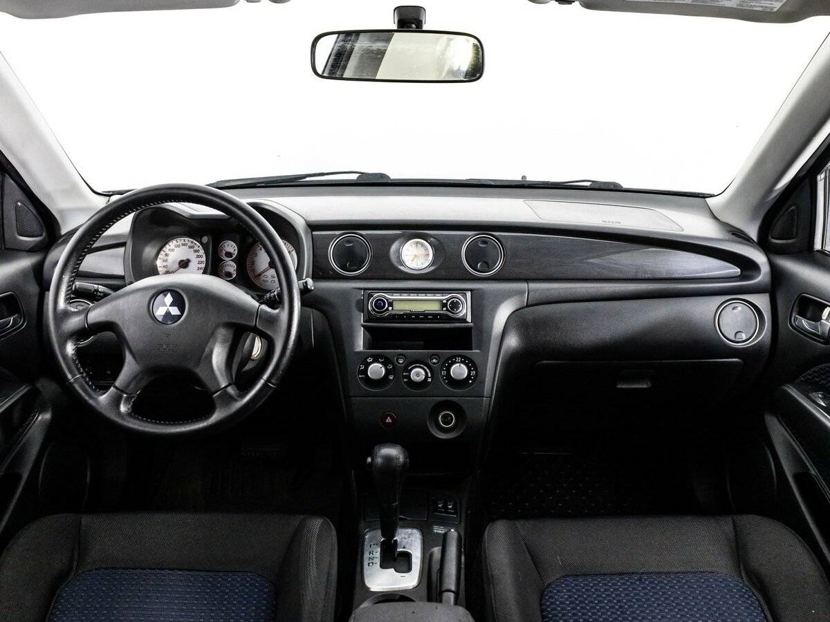 Купить Mitsubishi Outlander с пробегом. Фото: #7
