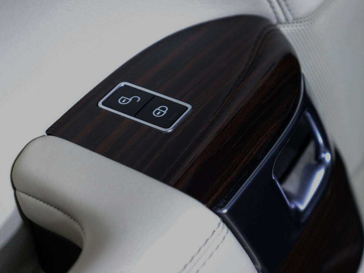 Купить Land Rover Range Rover с пробегом. Фото: #15