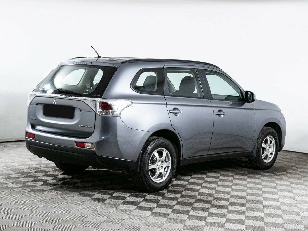 Купить Mitsubishi Outlander с пробегом. Фото: #3