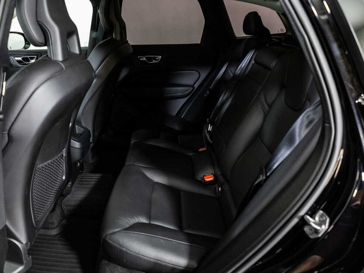 Купить Volvo XC60 с пробегом. Фото: #7