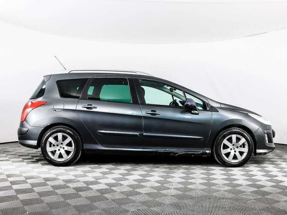 Купить Peugeot 308 с пробегом. Фото: #3