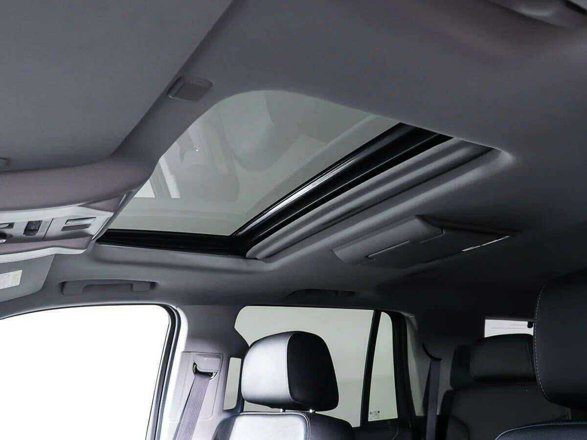 Купить Chevrolet Tahoe с пробегом. Фото: #18