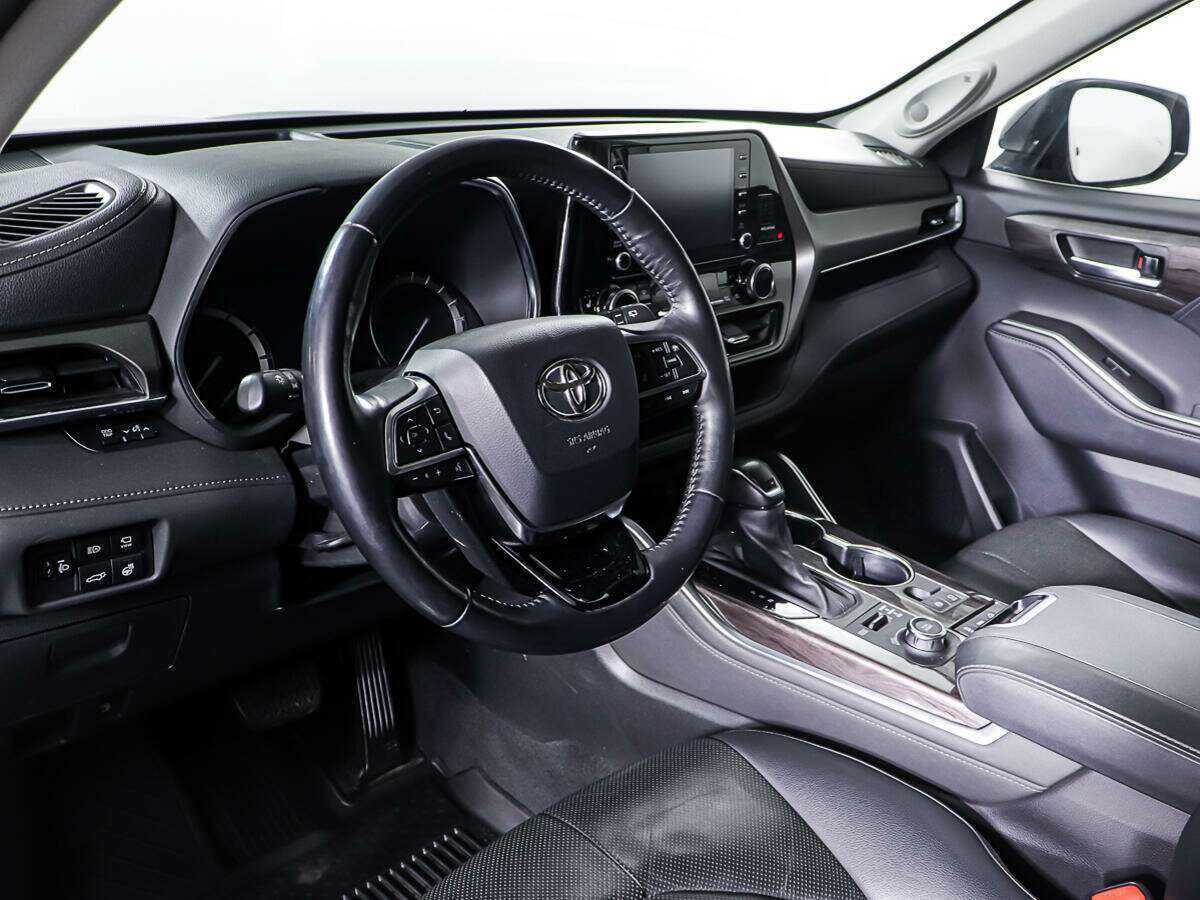 Купить Toyota Highlander с пробегом. Фото: #14