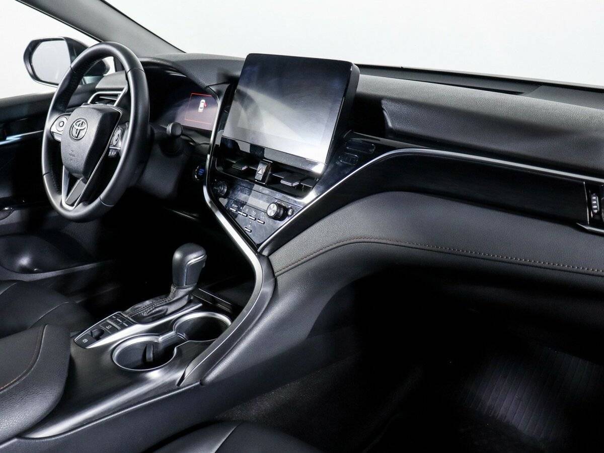 Купить Toyota Camry с пробегом. Фото: #8