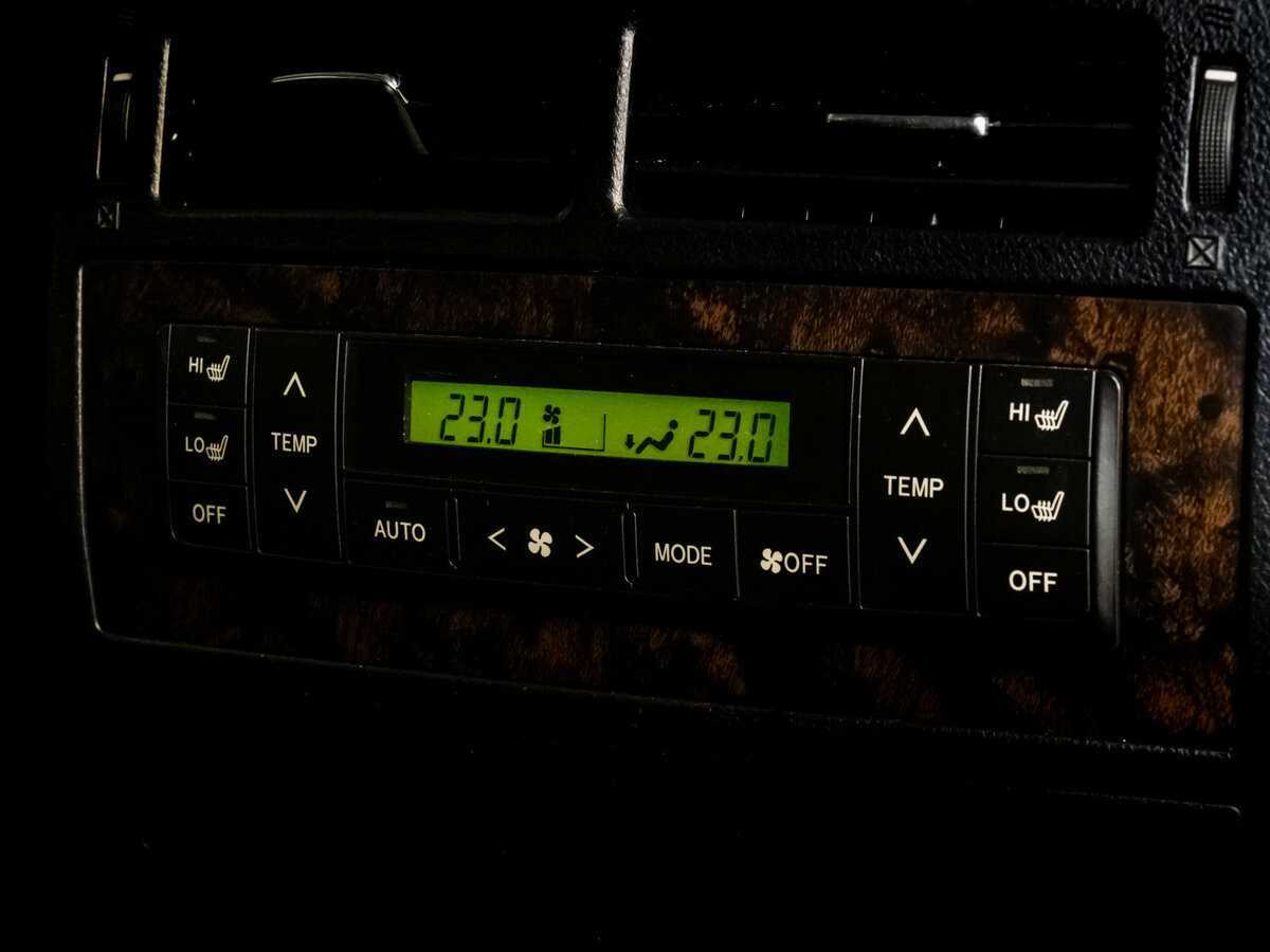 Купить Toyota Land Cruiser с пробегом. Фото: #25