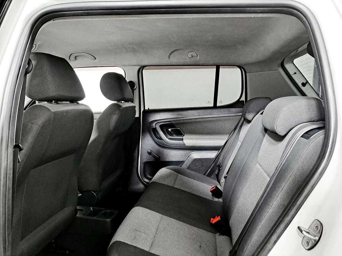 Купить Skoda Fabia с пробегом. Фото: #9