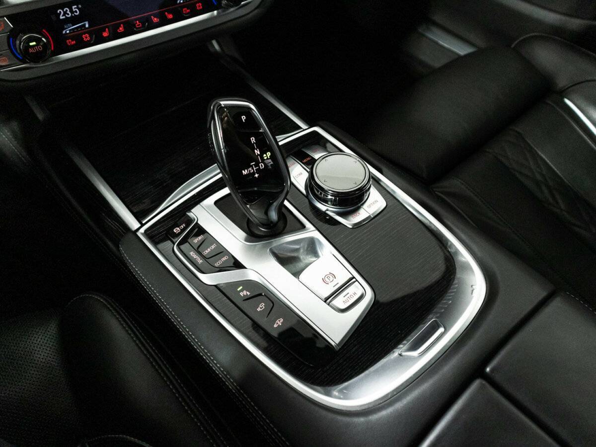 Купить BMW 7 серии с пробегом. Фото: #22