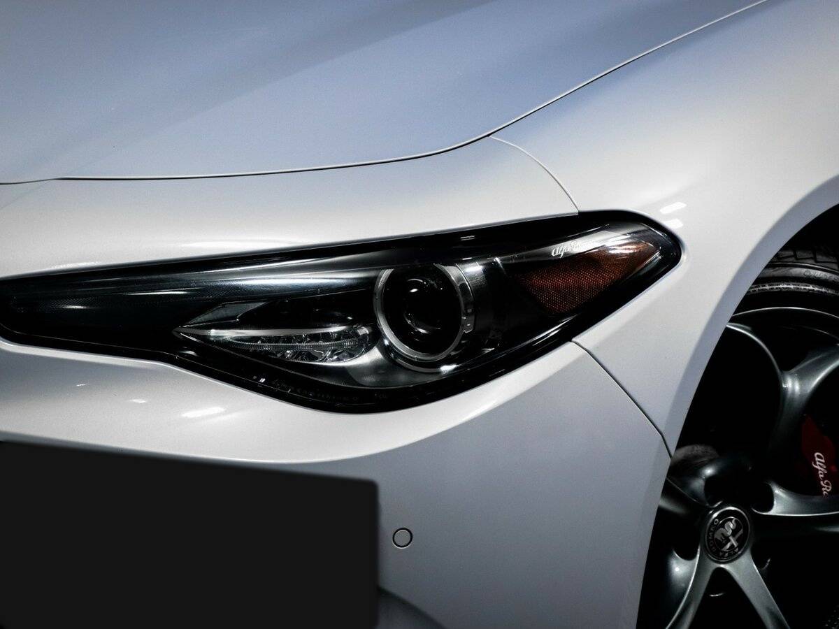 Купить Alfa Romeo Giulia с пробегом. Фото: #12