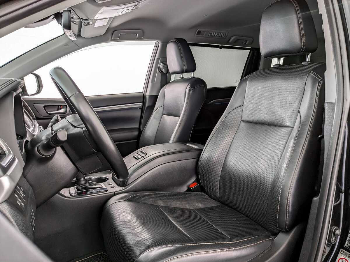 Купить Toyota Highlander с пробегом. Фото: #15