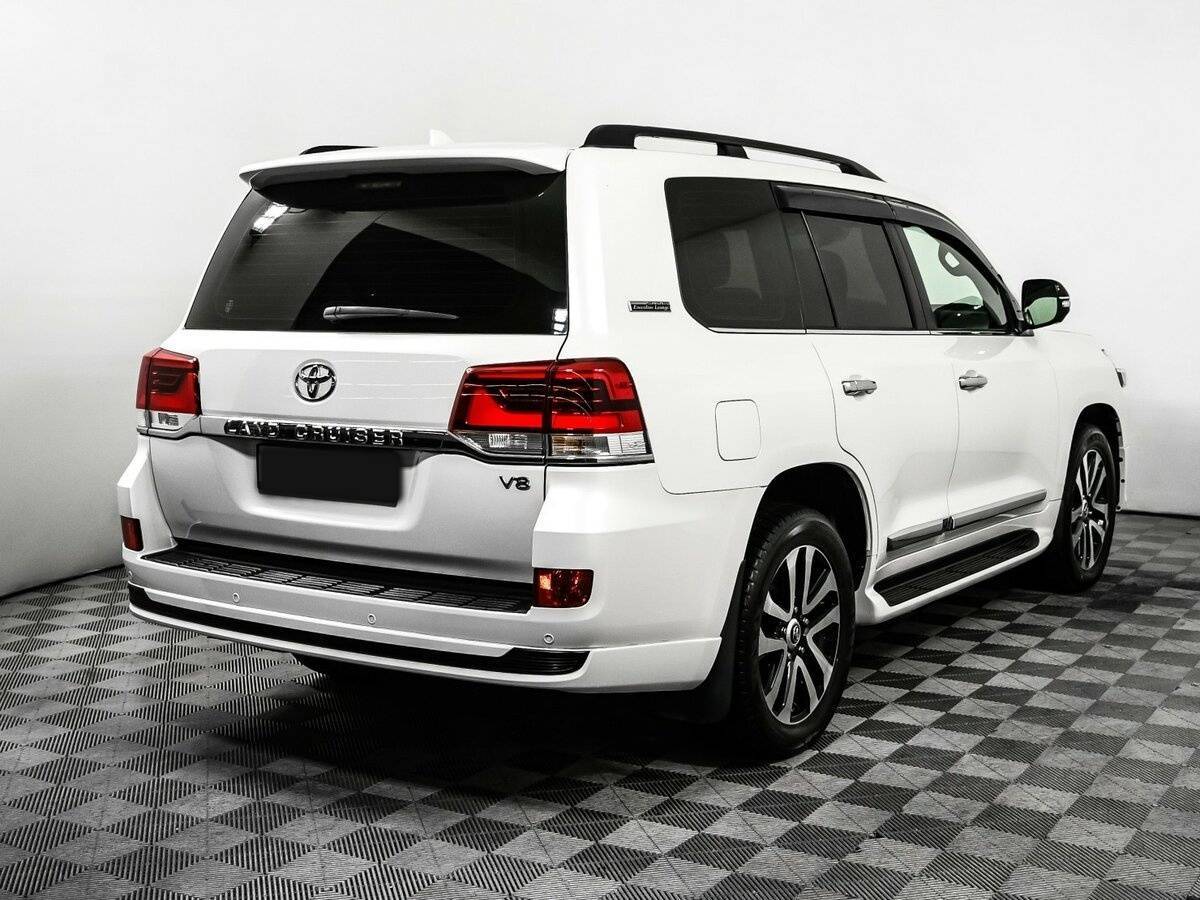 Купить Toyota Land Cruiser с пробегом. Фото: #4