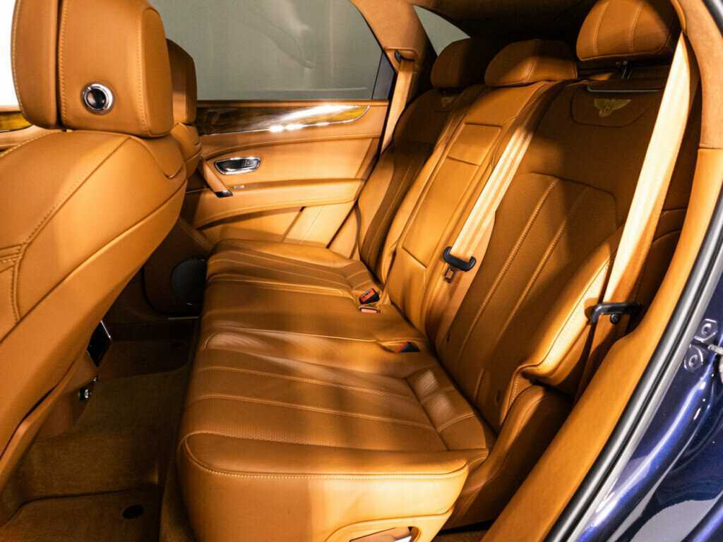 Купить Bentley Bentayga с пробегом. Фото: #8