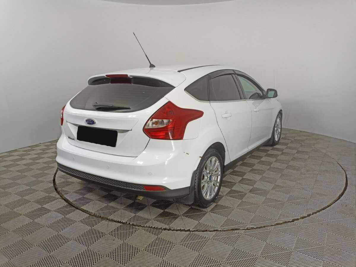 Купить Ford Focus с пробегом. Фото: #4