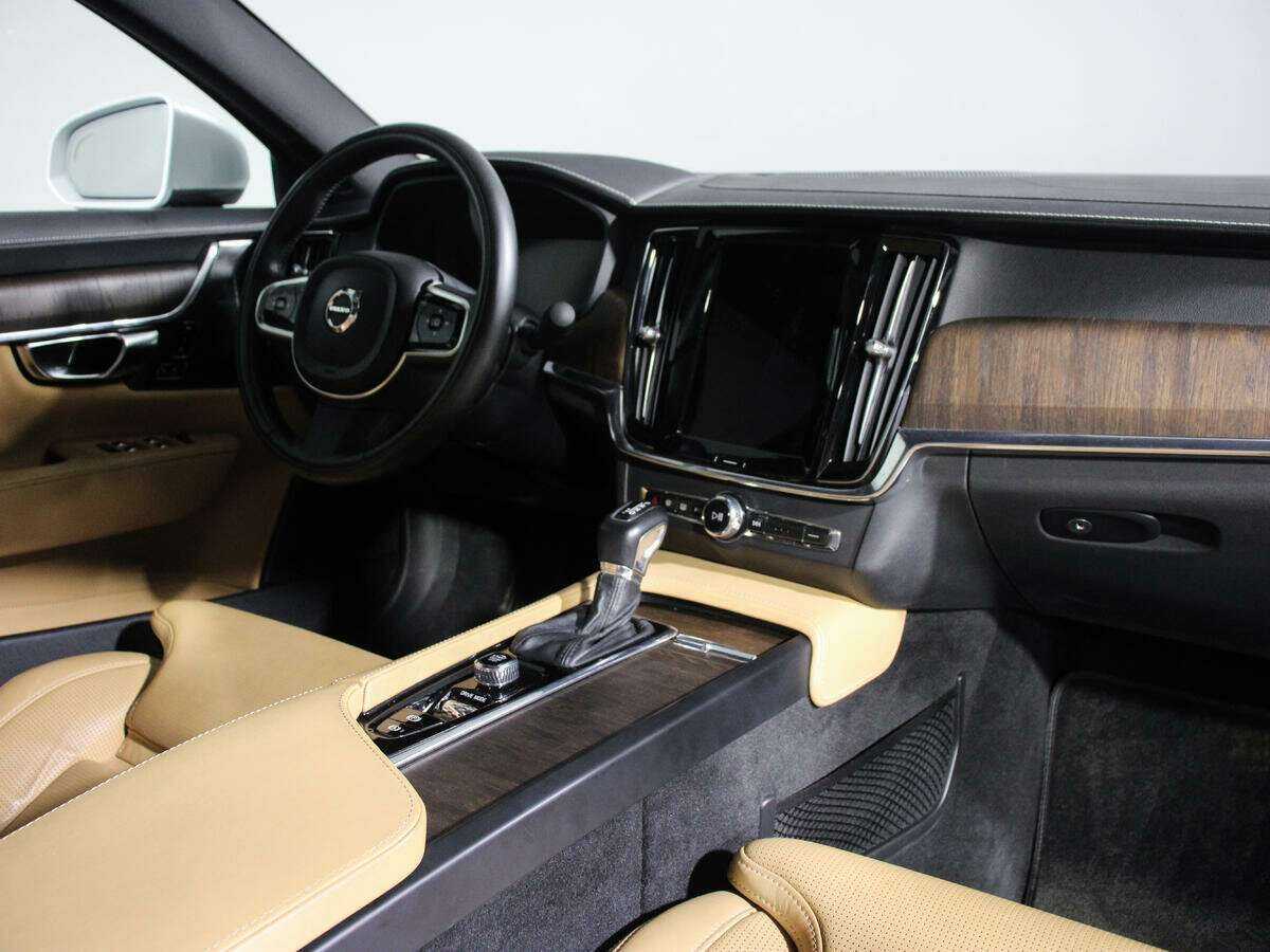 Купить Volvo S90 с пробегом. Фото: #6