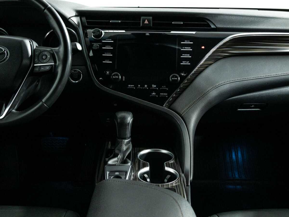 Купить Toyota Camry с пробегом. Фото: #13
