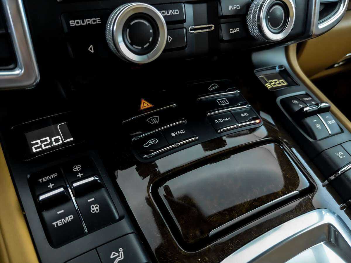 Купить Porsche Cayenne с пробегом. Фото: #24