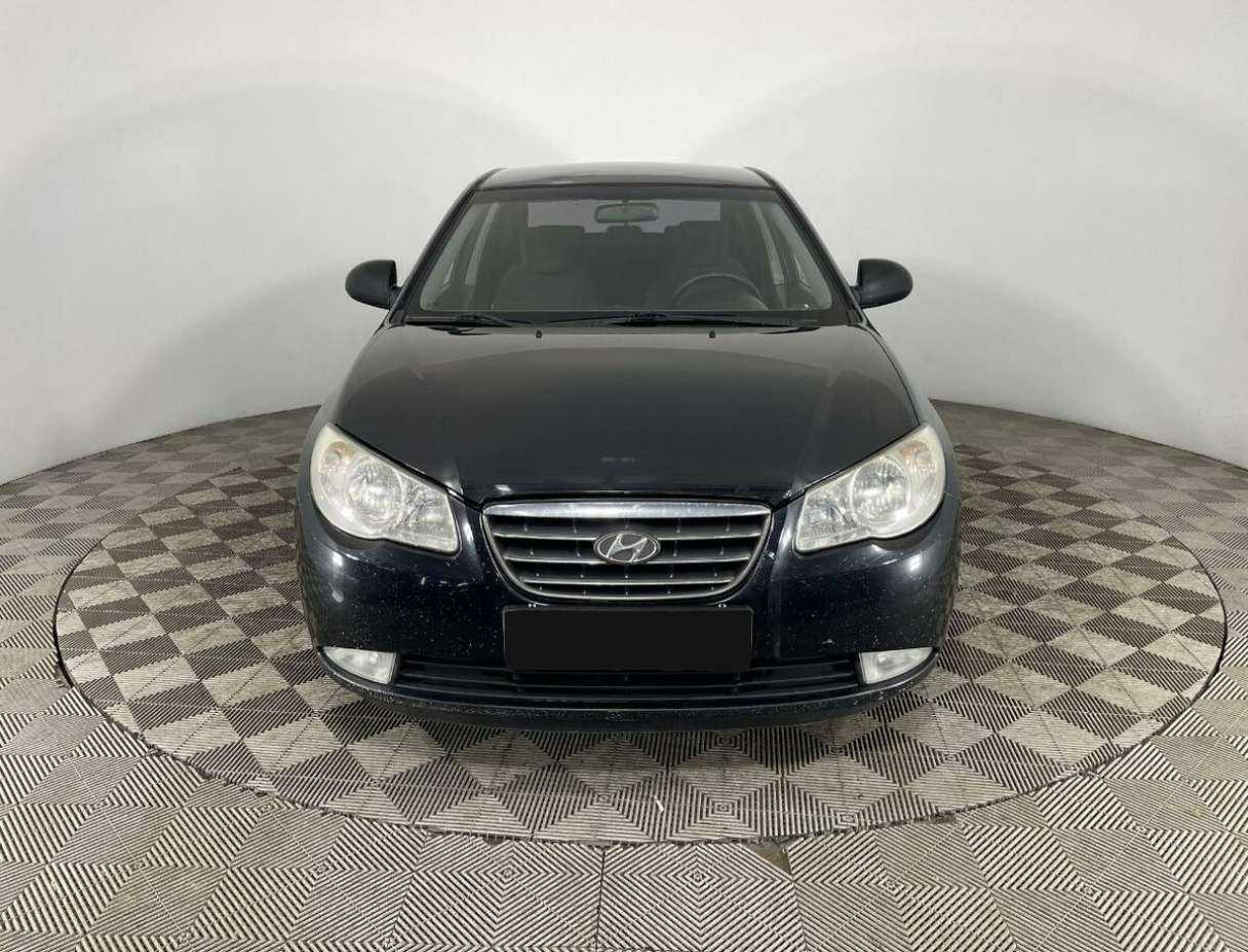 Купить Hyundai Elantra с пробегом. Фото: #1