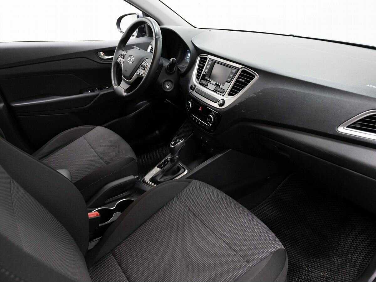 Купить Hyundai Solaris с пробегом. Фото: #11