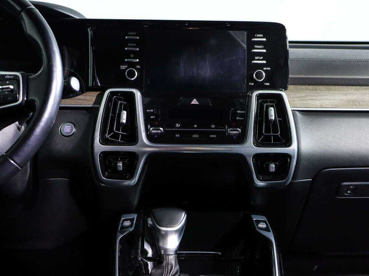 Купить Kia Sorento с пробегом. Фото: #11