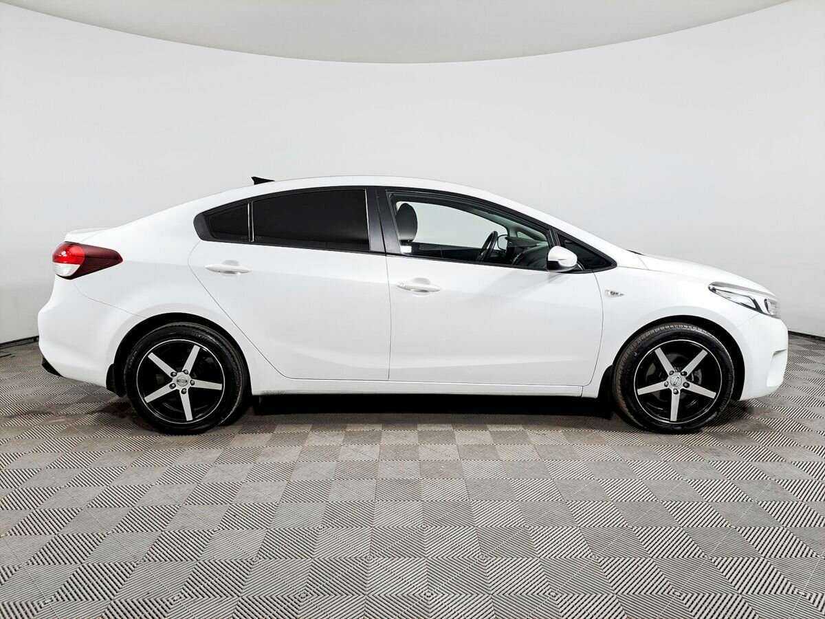 Купить Kia Cerato с пробегом. Фото: #3