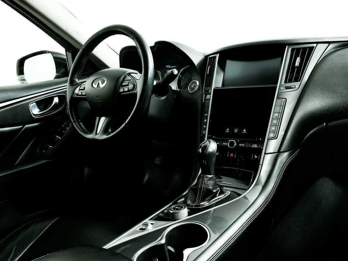 Купить Infiniti Q50 с пробегом. Фото: #8