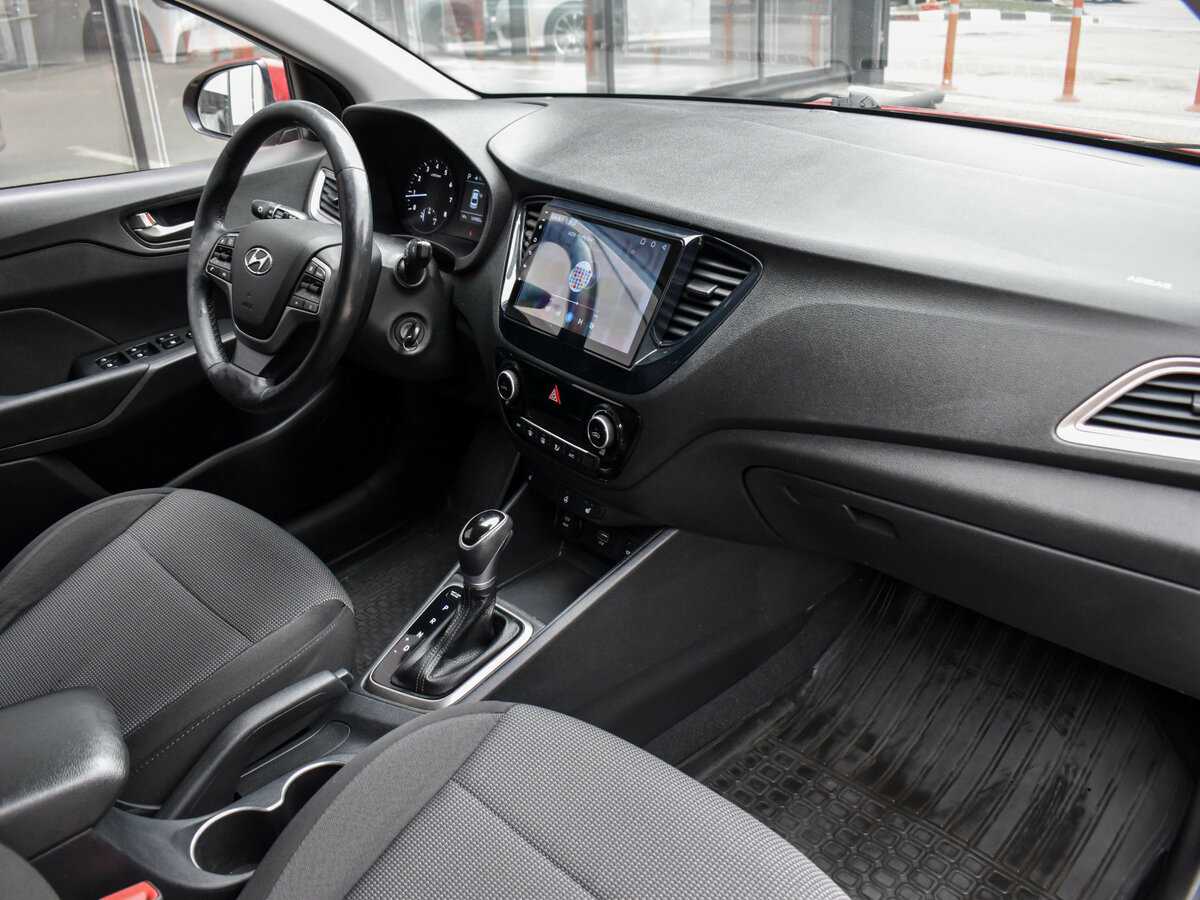 Купить Hyundai Solaris с пробегом. Фото: #13