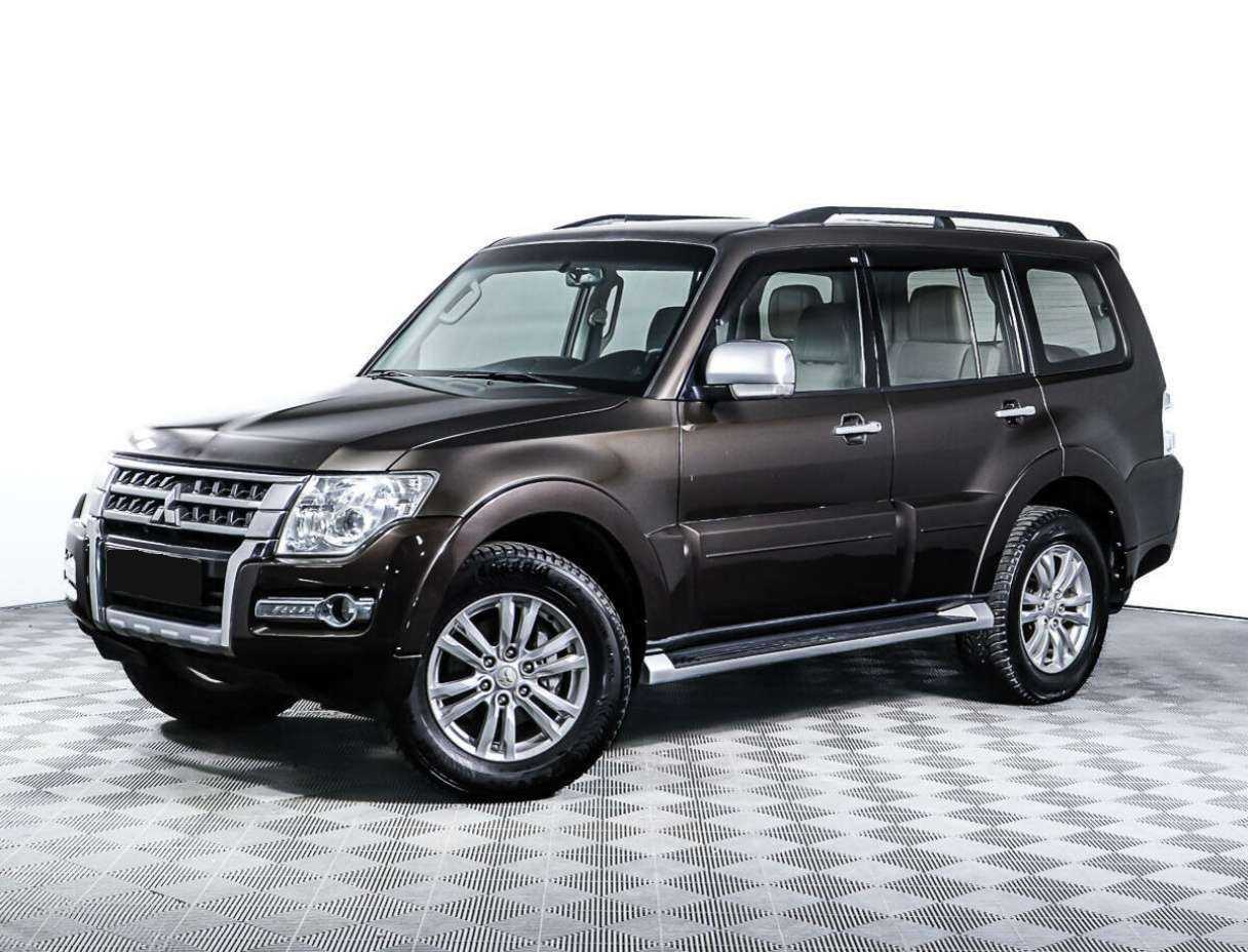 Купить Mitsubishi Pajero с пробегом. Фото: #0