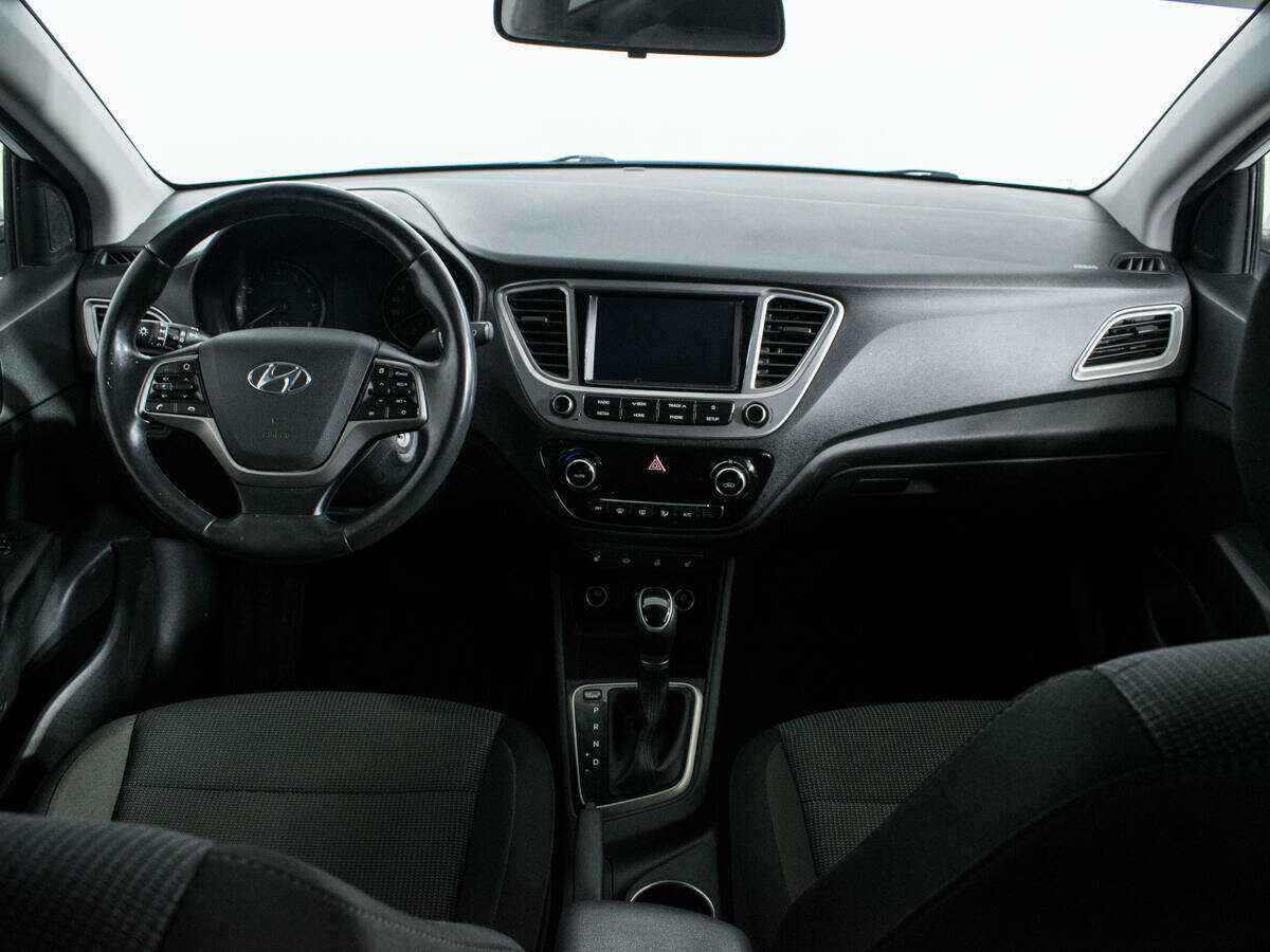 Купить Hyundai Solaris с пробегом. Фото: #11