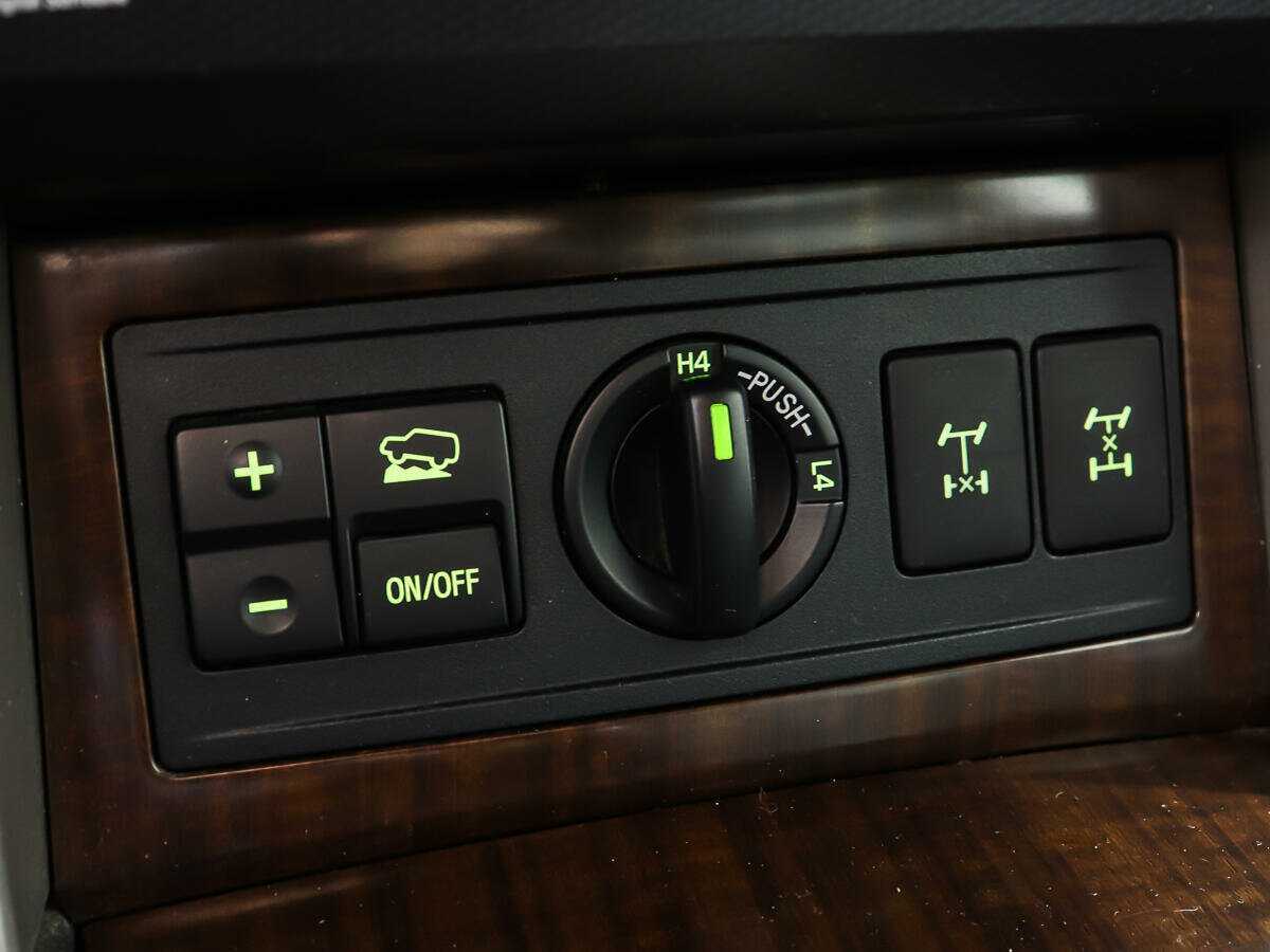 Купить Toyota Land Cruiser Prado с пробегом. Фото: #8