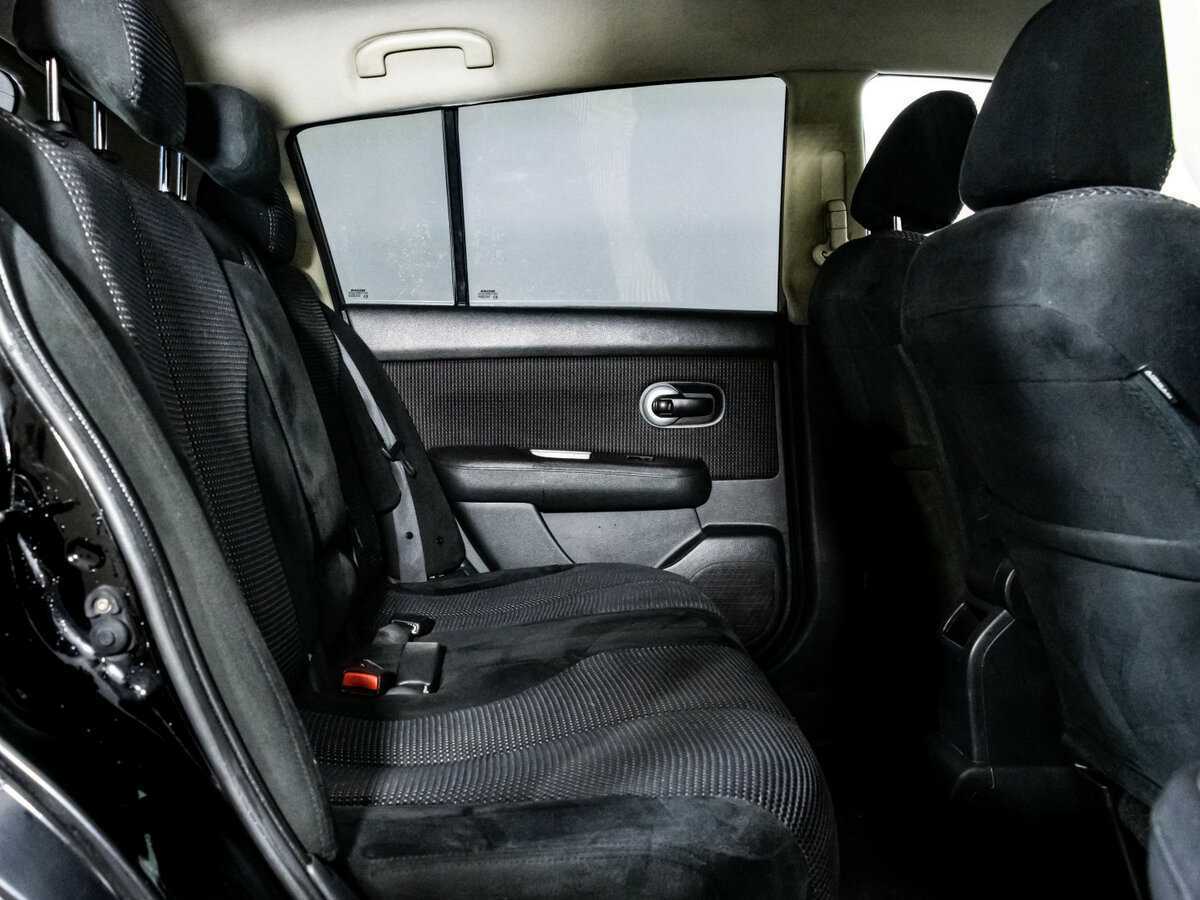 Купить Nissan Tiida с пробегом. Фото: #10