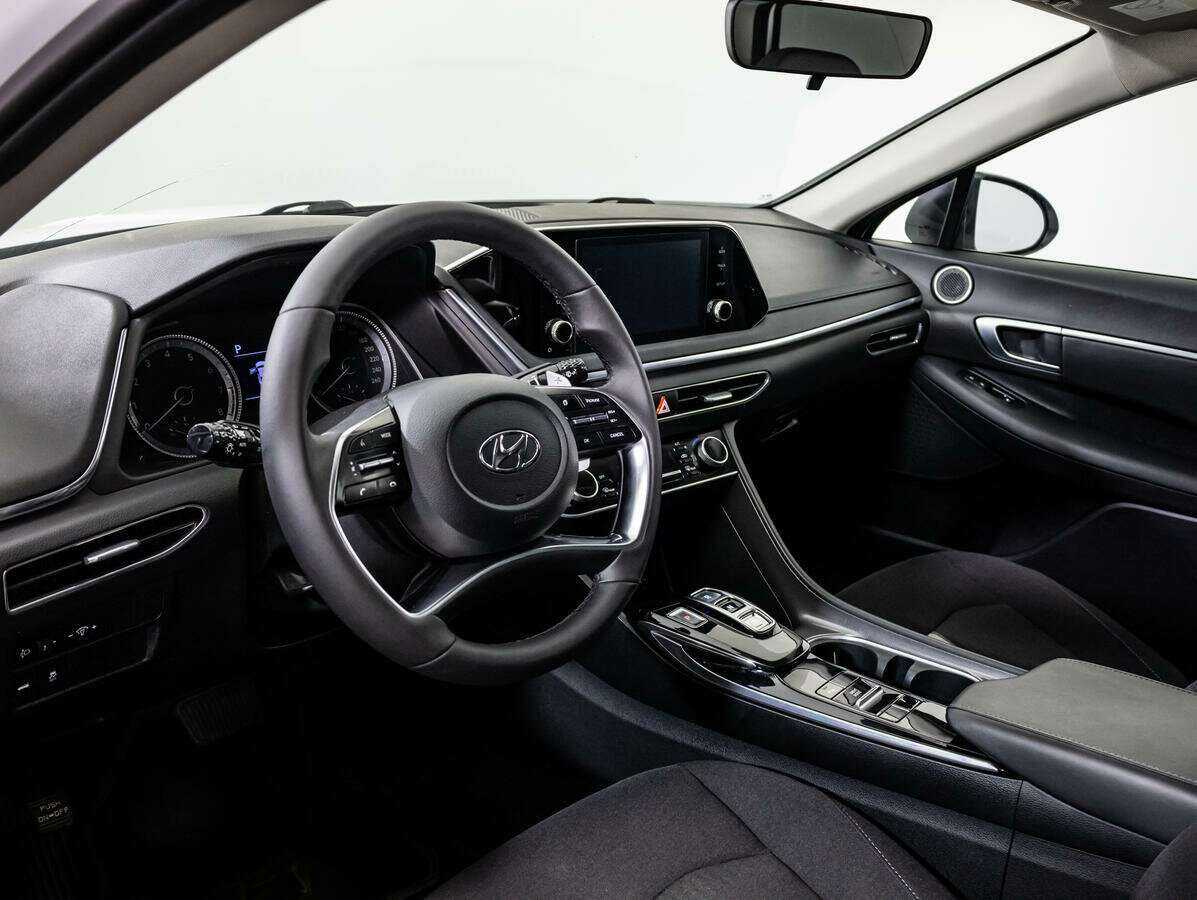 Купить Hyundai Sonata с пробегом. Фото: #10