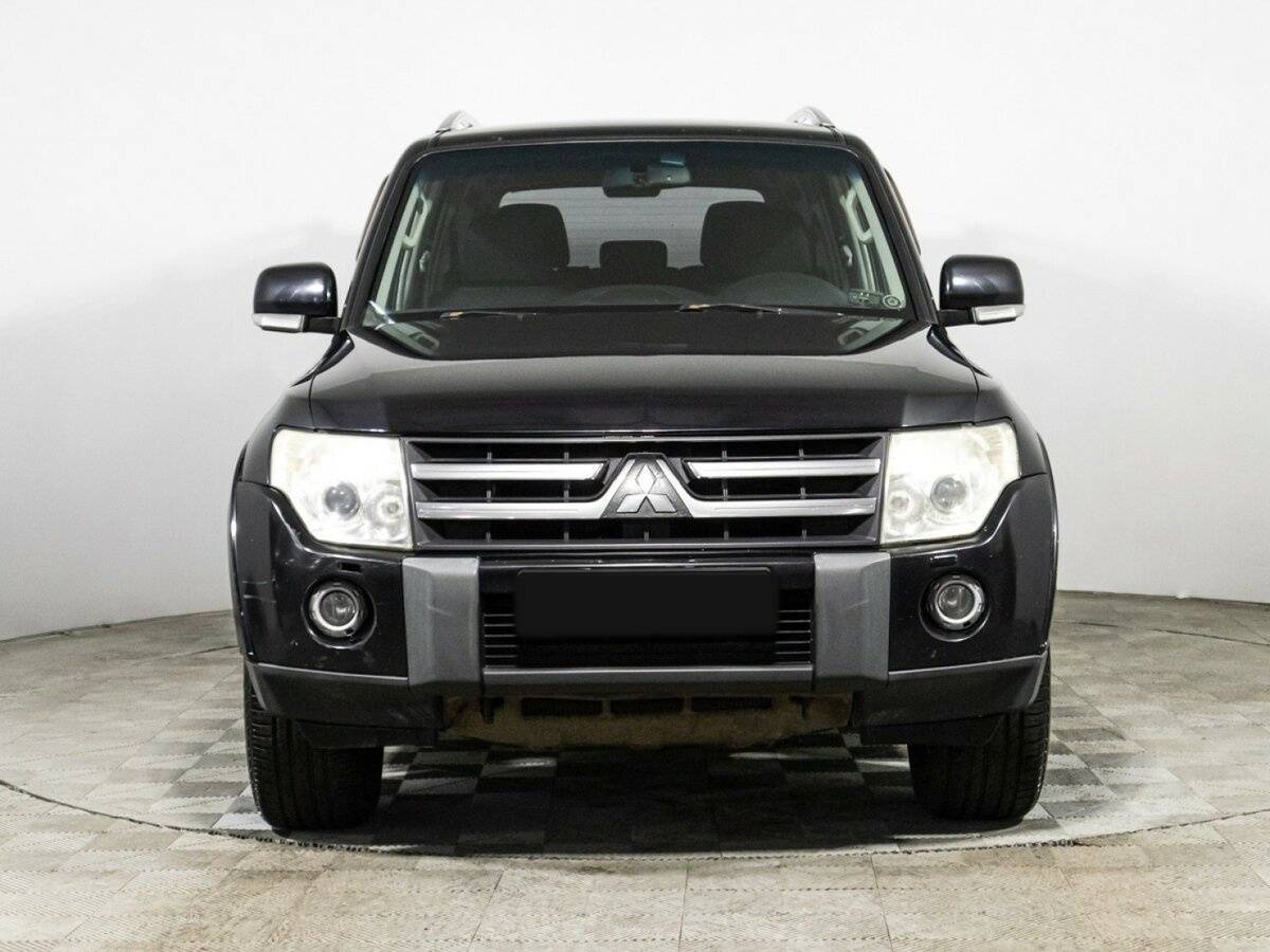 Купить Mitsubishi Pajero с пробегом. Фото: #1