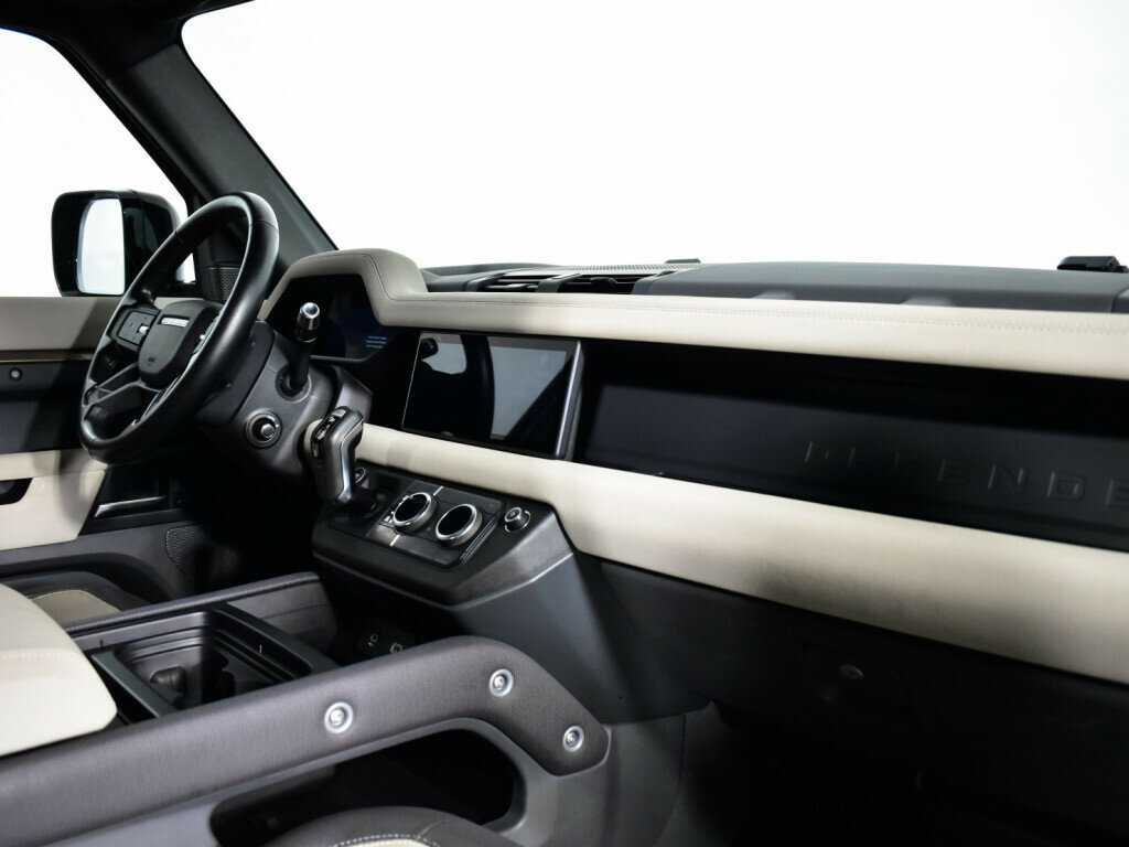Купить Land Rover Defender с пробегом. Фото: #8