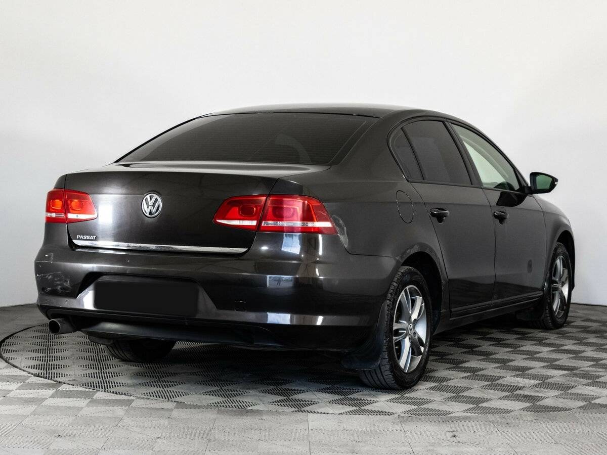 Купить Volkswagen Passat с пробегом. Фото: #3