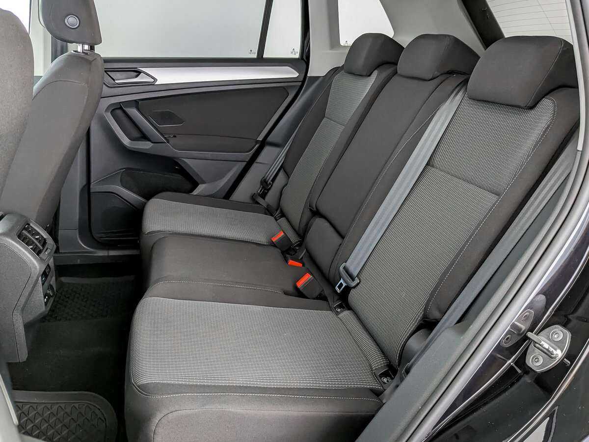 Купить Volkswagen Tiguan с пробегом. Фото: #9