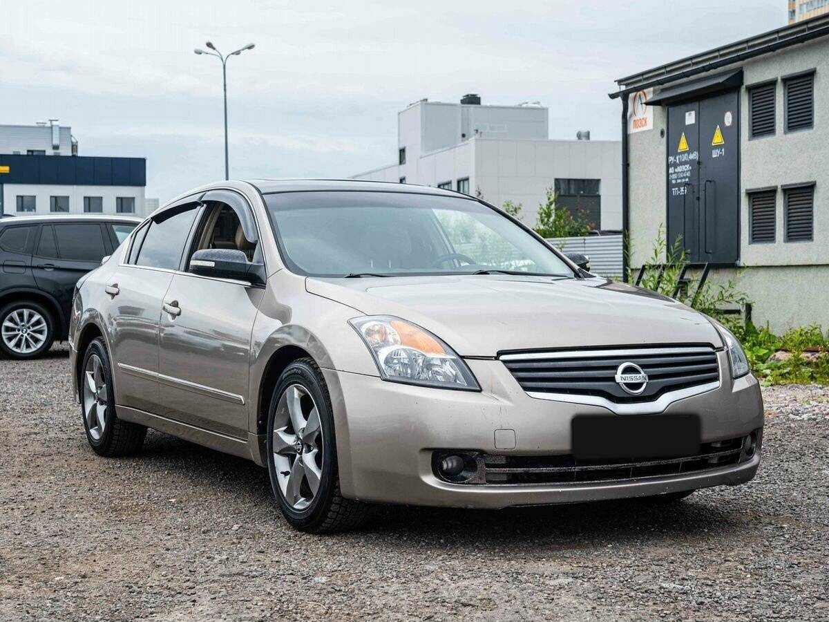 Купить Nissan Altima с пробегом. Фото: #2