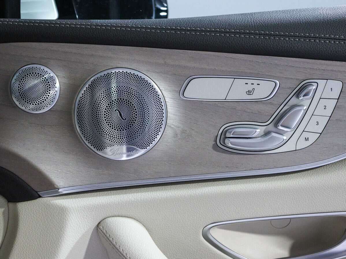 Купить Mercedes-Benz E-Класс с пробегом. Фото: #17