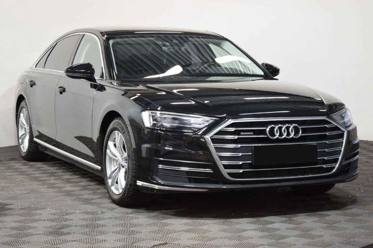 Купить Audi A8 с пробегом. Фото: #2