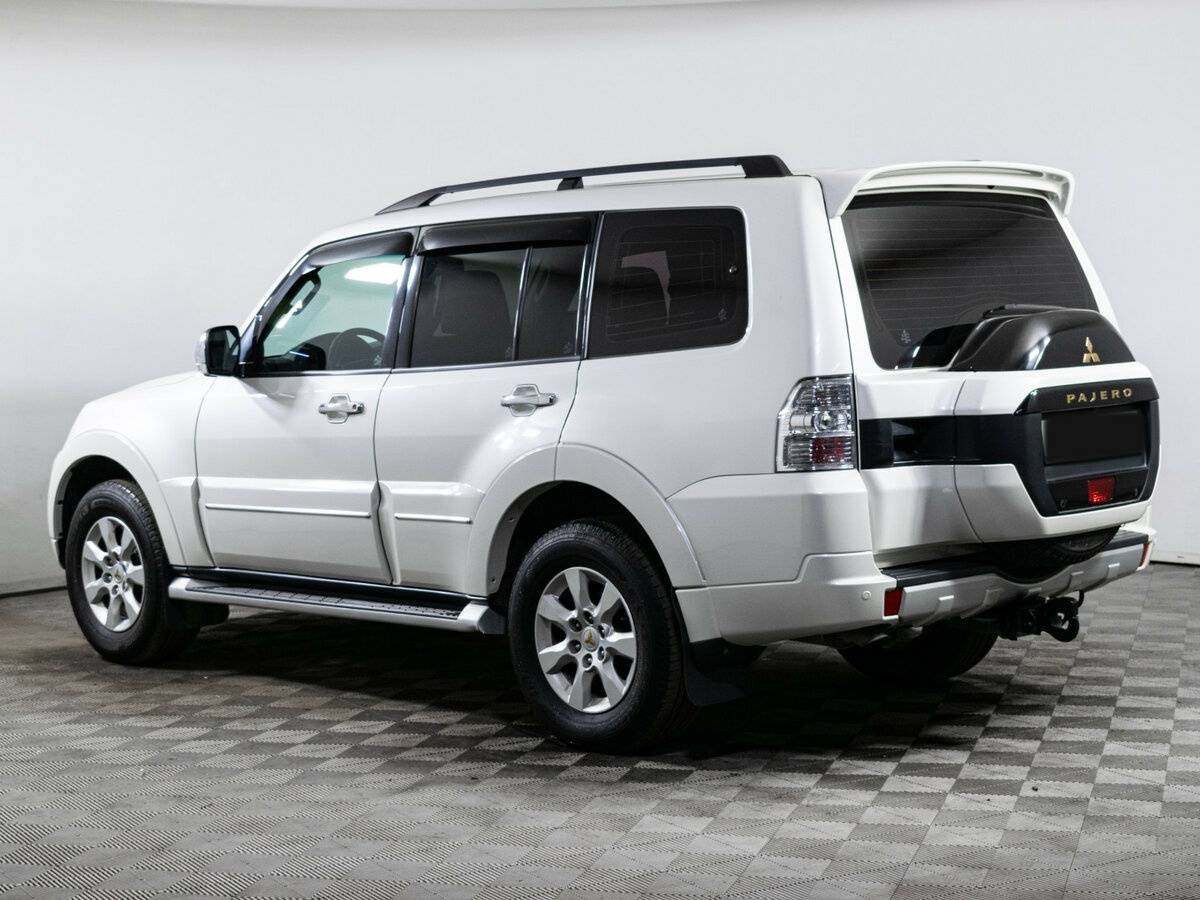 Купить Mitsubishi Pajero с пробегом. Фото: #6