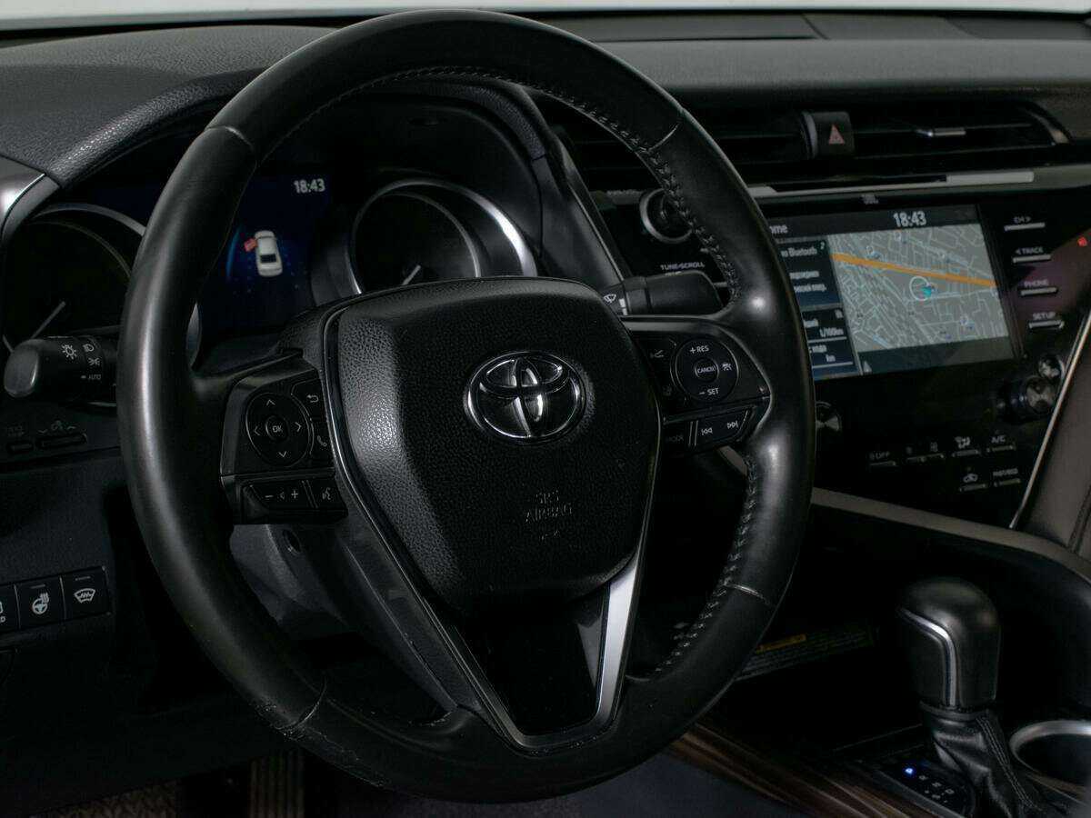 Купить Toyota Camry с пробегом. Фото: #9