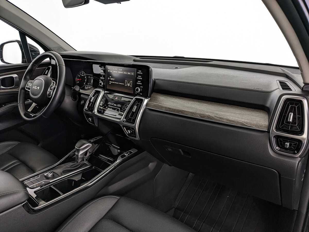 Купить Kia Sorento с пробегом. Фото: #8