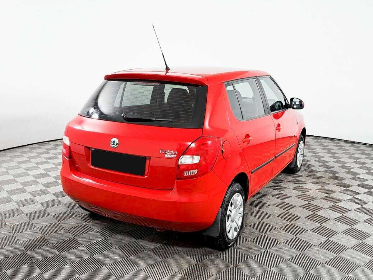 Купить Skoda Fabia с пробегом. Фото: #4
