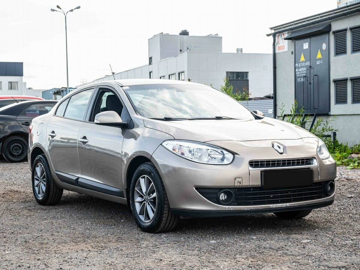 Купить Renault Fluence с пробегом. Фото: #2