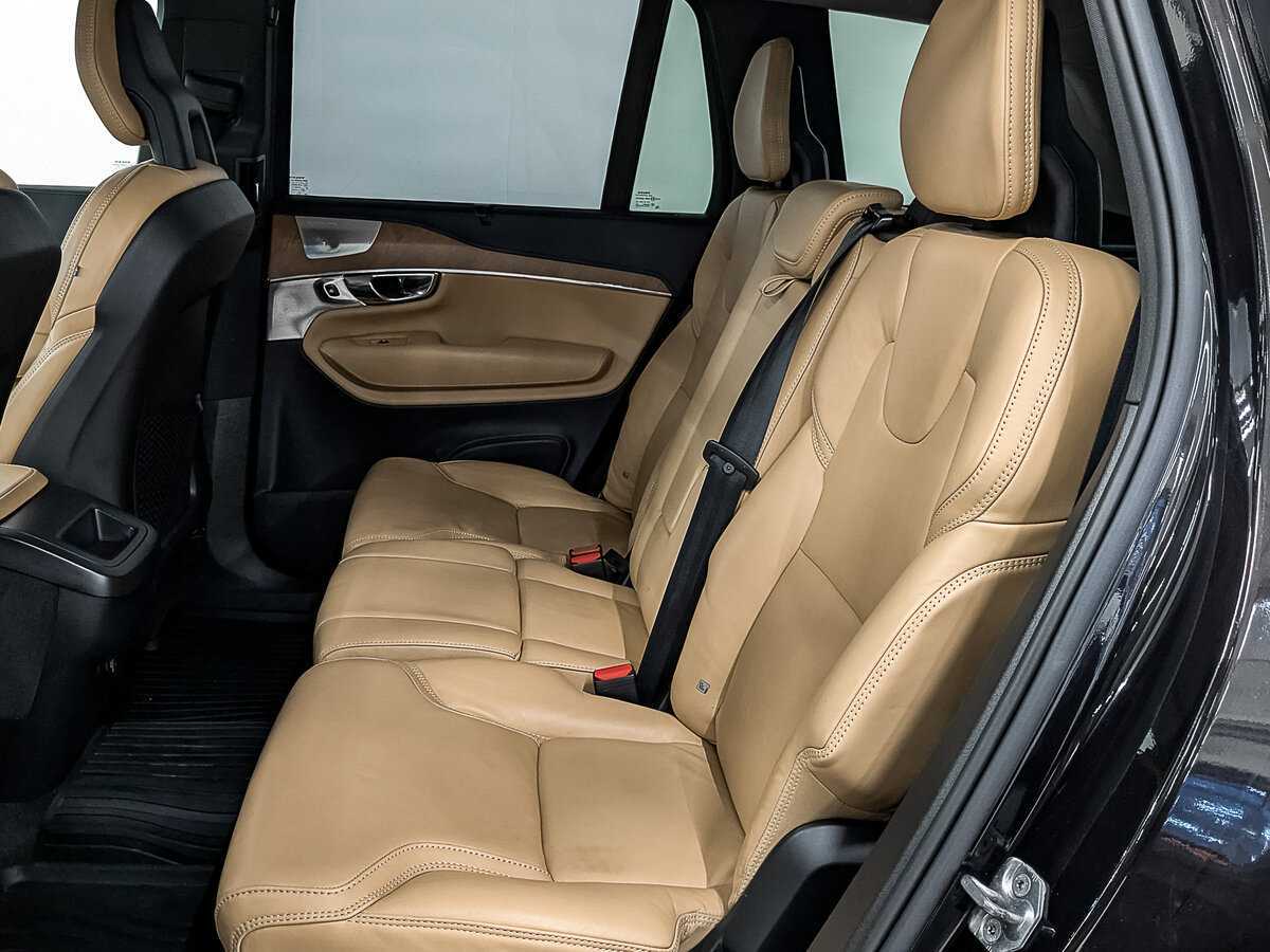 Купить Volvo XC90 с пробегом. Фото: #17