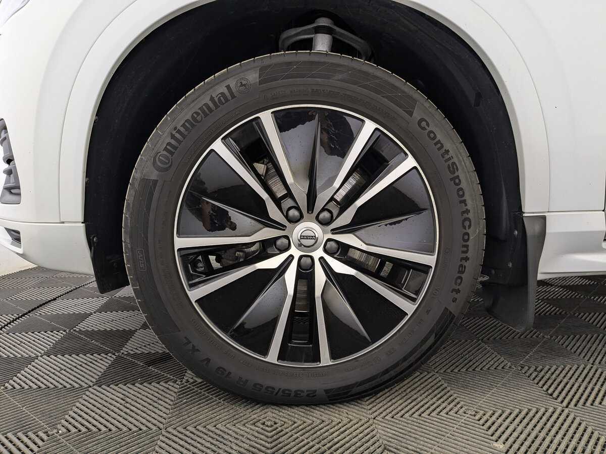 Купить Volvo XC90 с пробегом. Фото: #11
